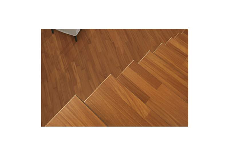 Galeriebild parkettverlegerei-nils-zimmermann-leistung-treppen.jpg