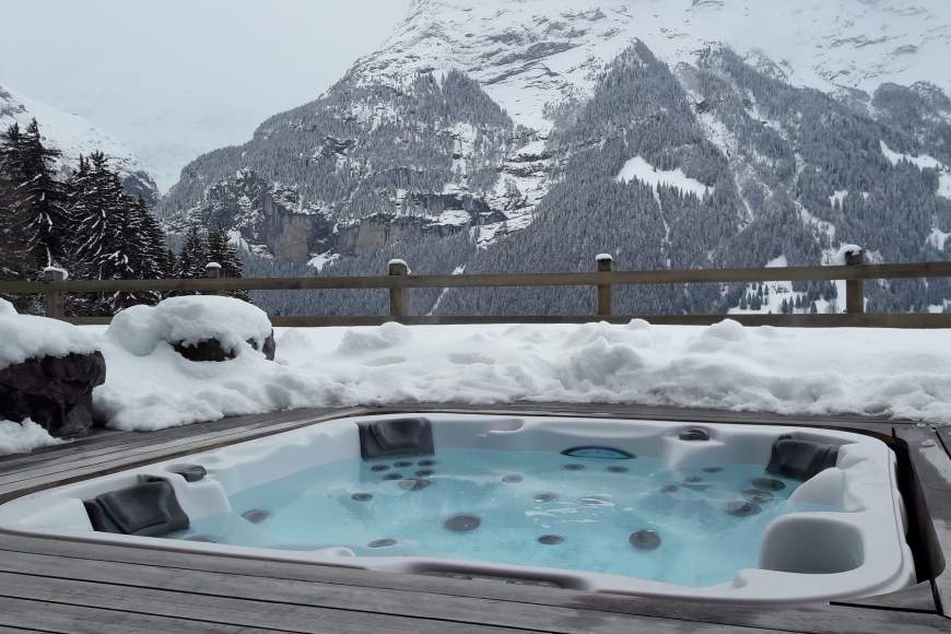 Galeriebild spa-service-alvarez-gmbh-whirlpool-im-schnee.jpg