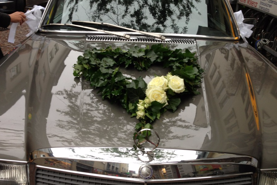 Blumen & Deko Autoschmuck Hochzeit